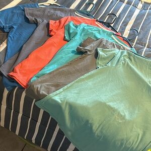 Abercrombie kids v neck shirt sz 11/12 boys